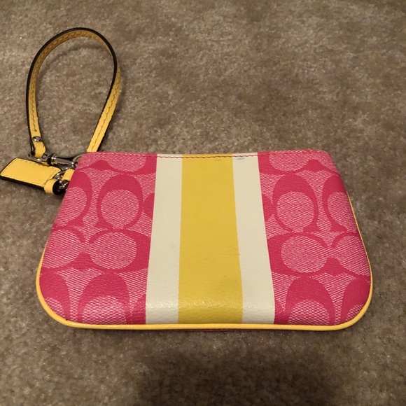 Coach Handbags - Coach Wristlet - excellent condition